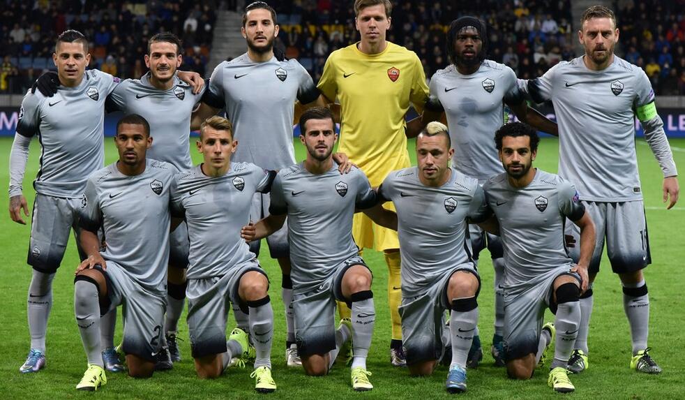 你们实力比战绩显示的更强？穆迪：不能这么说 但一些比赛本该赢（是否被战绩低估？穆迪：不算更强，但有些场次应当取胜）