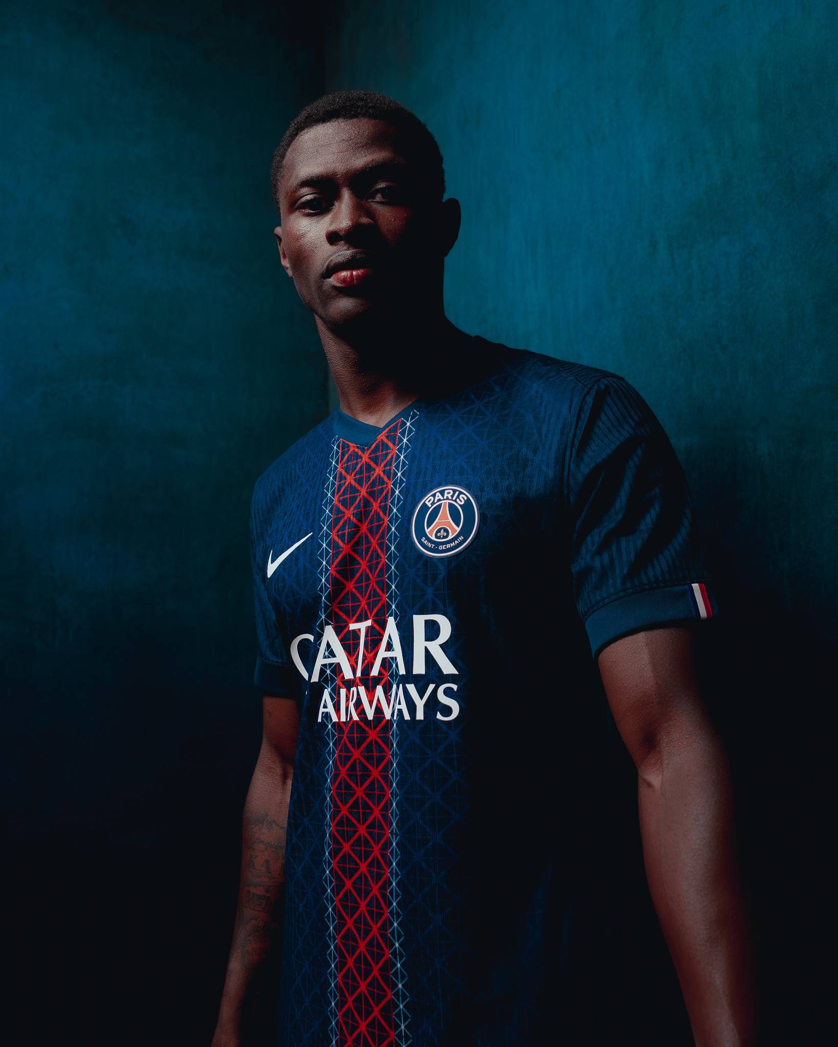 什克里尼亚尔：德国比我们强得多，我们踢得畏畏缩缩