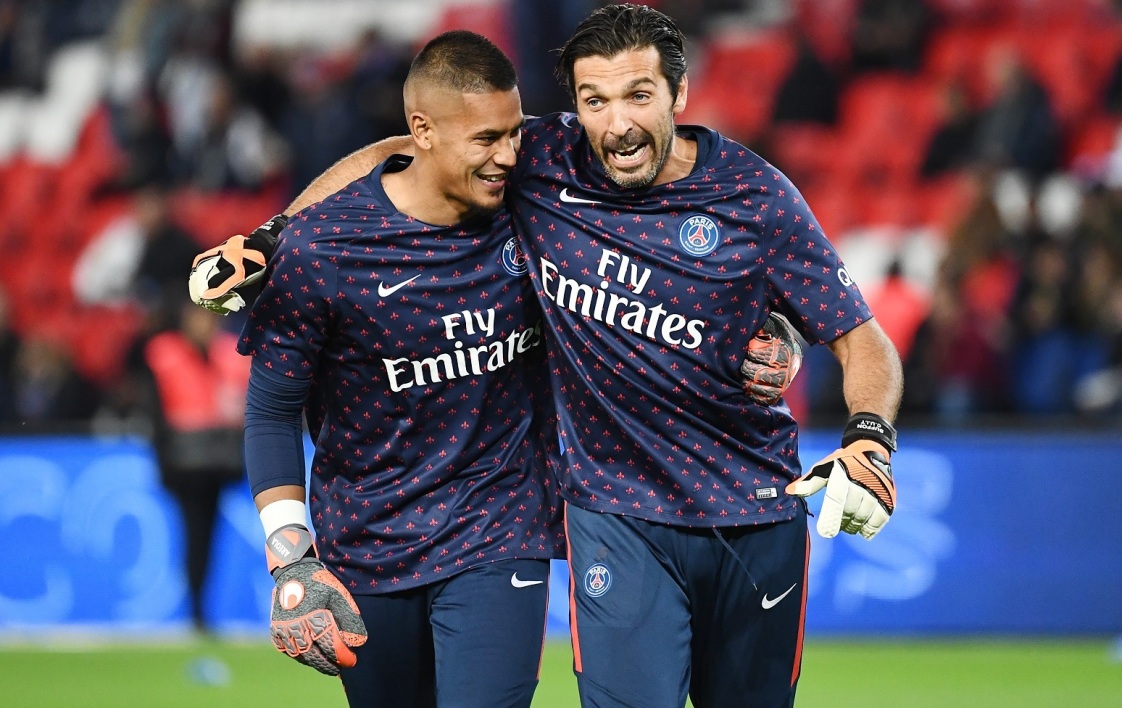 足球世界杯官方公布首批裁判名单，引发讨论（世界杯官宣首批裁判名单，掀起热议）