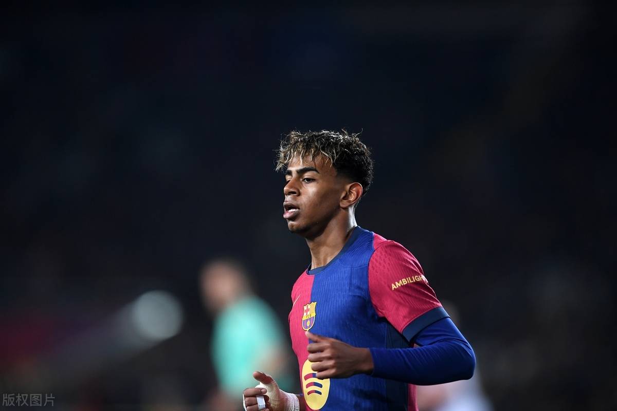 科瓦奇谈乔布红牌：做出决定就难免会犯错，失误的代价是丢分（科瓦奇谈乔布染红：决策难免出错，这次失误付出丢分代价）