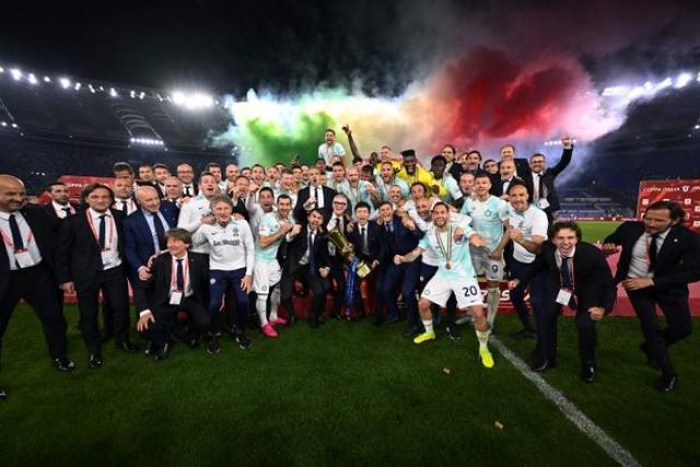 阿什拉夫荣膺2025年非洲足球先生，拉莫斯社媒发文祝贺（阿什拉夫当选2025年非洲足球先生，拉莫斯社媒送上祝贺）